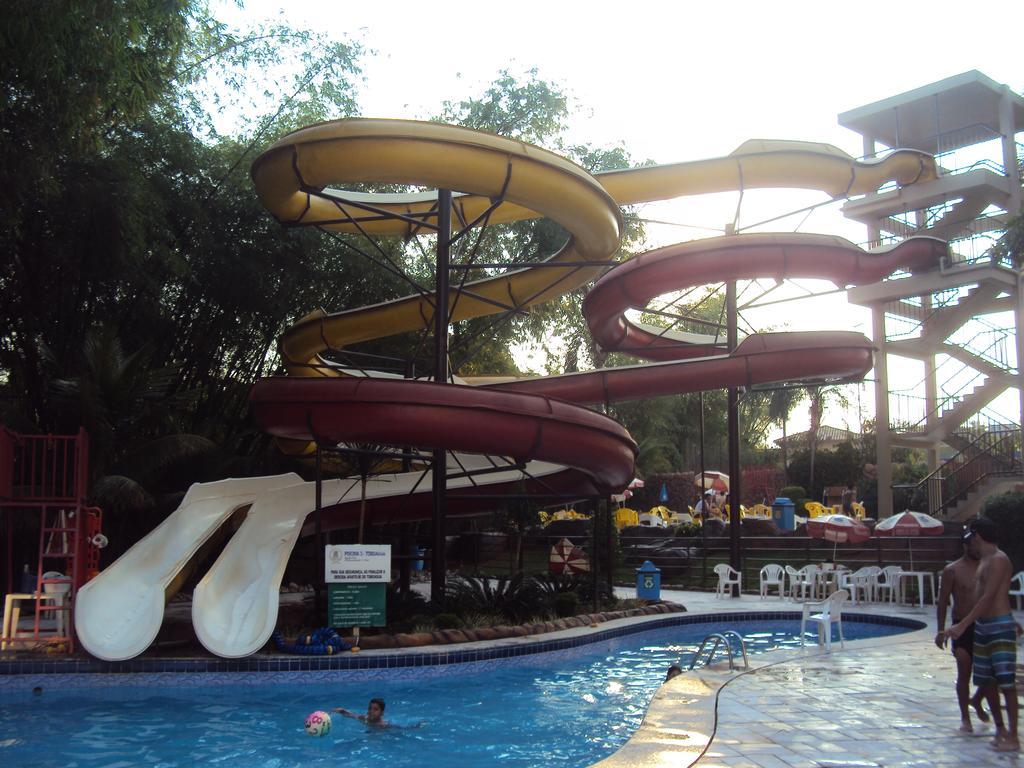 Apartamento Grand Dolphin 1002 Caldas Novas
